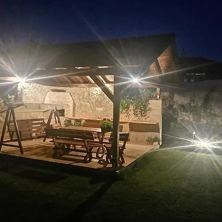 Thamasy Vendégház 3*